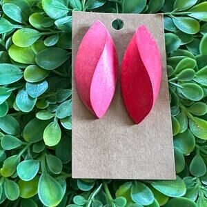 BOHO FREE RED ROSE WOODEN BOHO VTG EARRINGS